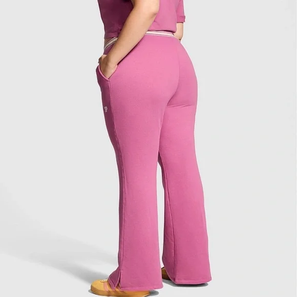 PINK FLEECE SPLIT-HEM FLARE SWEATPANTS IN PINK - Picture 2 of 2